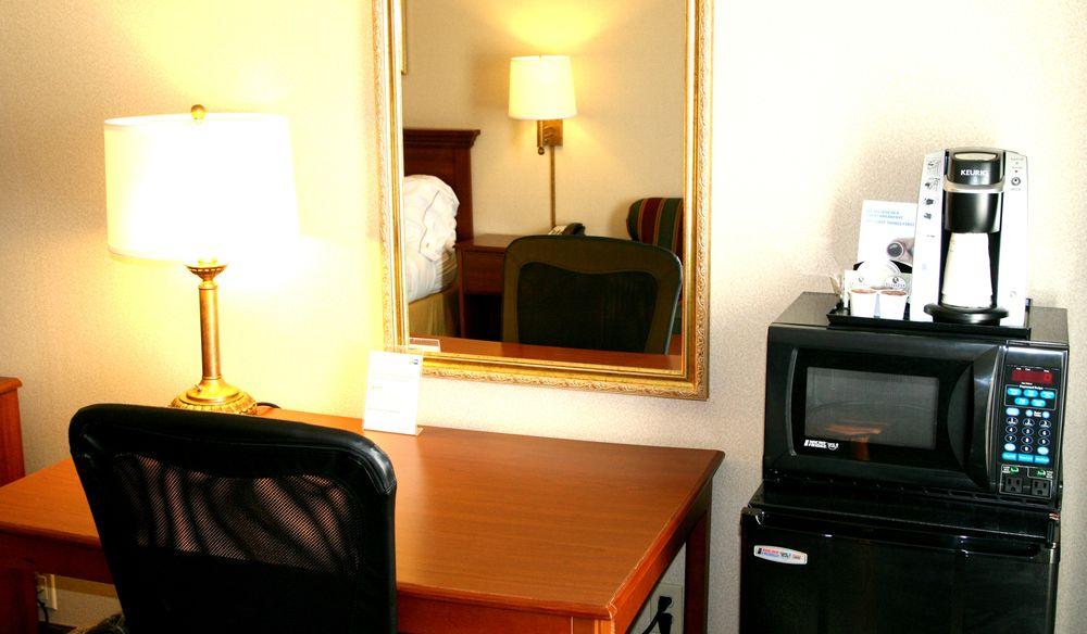 Comfort Inn & Suites Near Route 66 Lincoln Exteriör bild