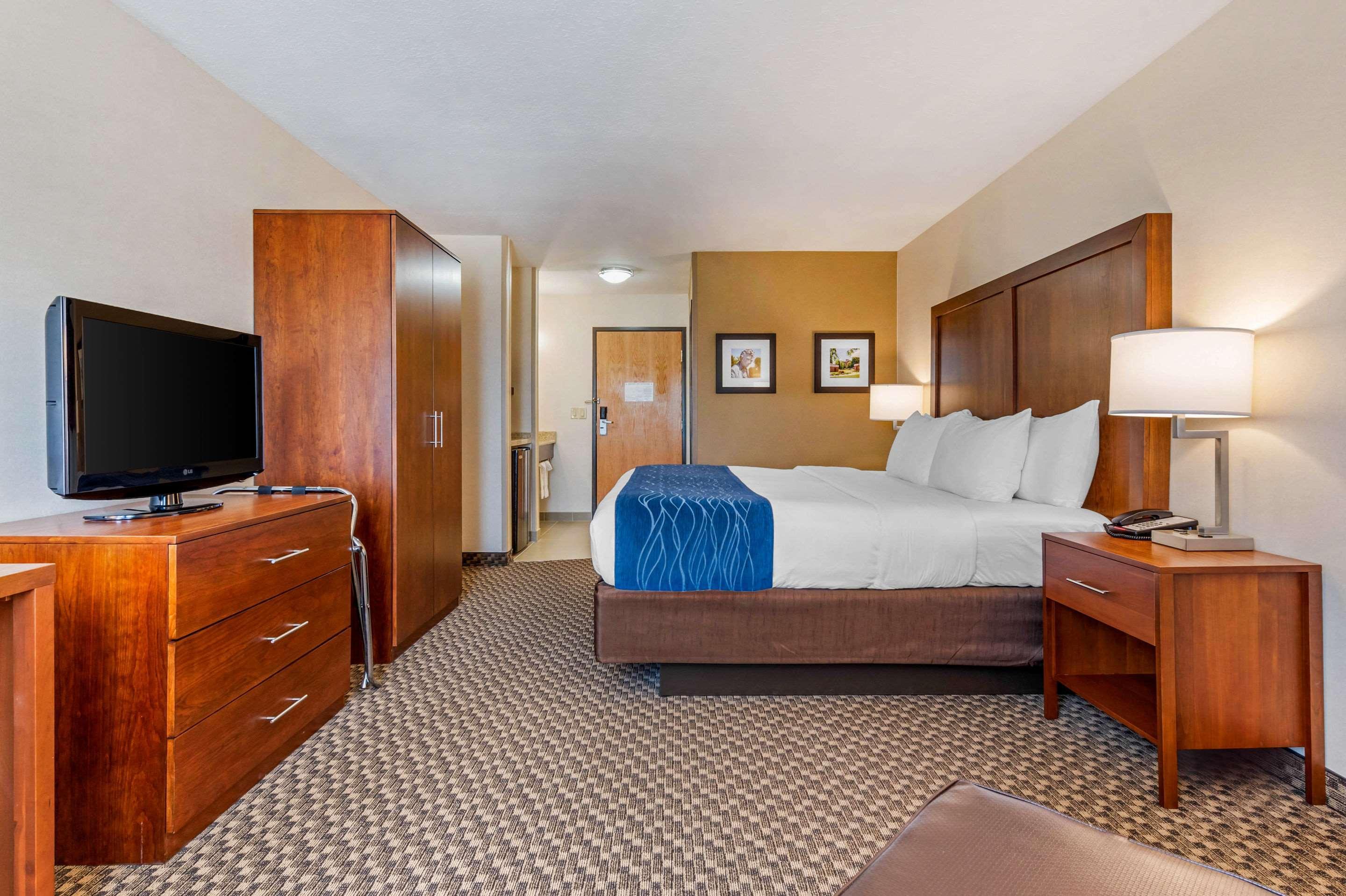 Comfort Inn & Suites Near Route 66 Lincoln Exteriör bild