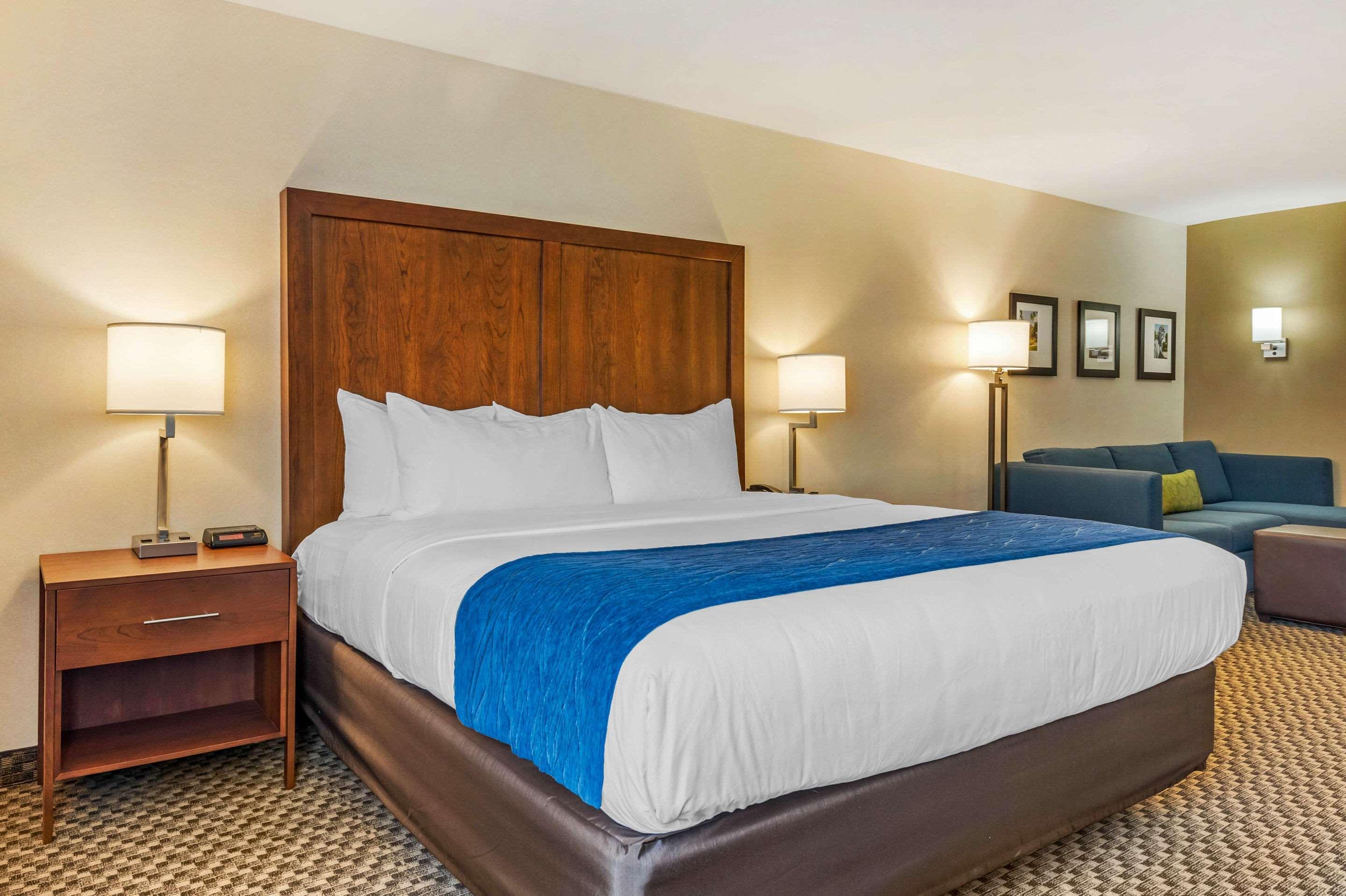 Comfort Inn & Suites Near Route 66 Lincoln Exteriör bild