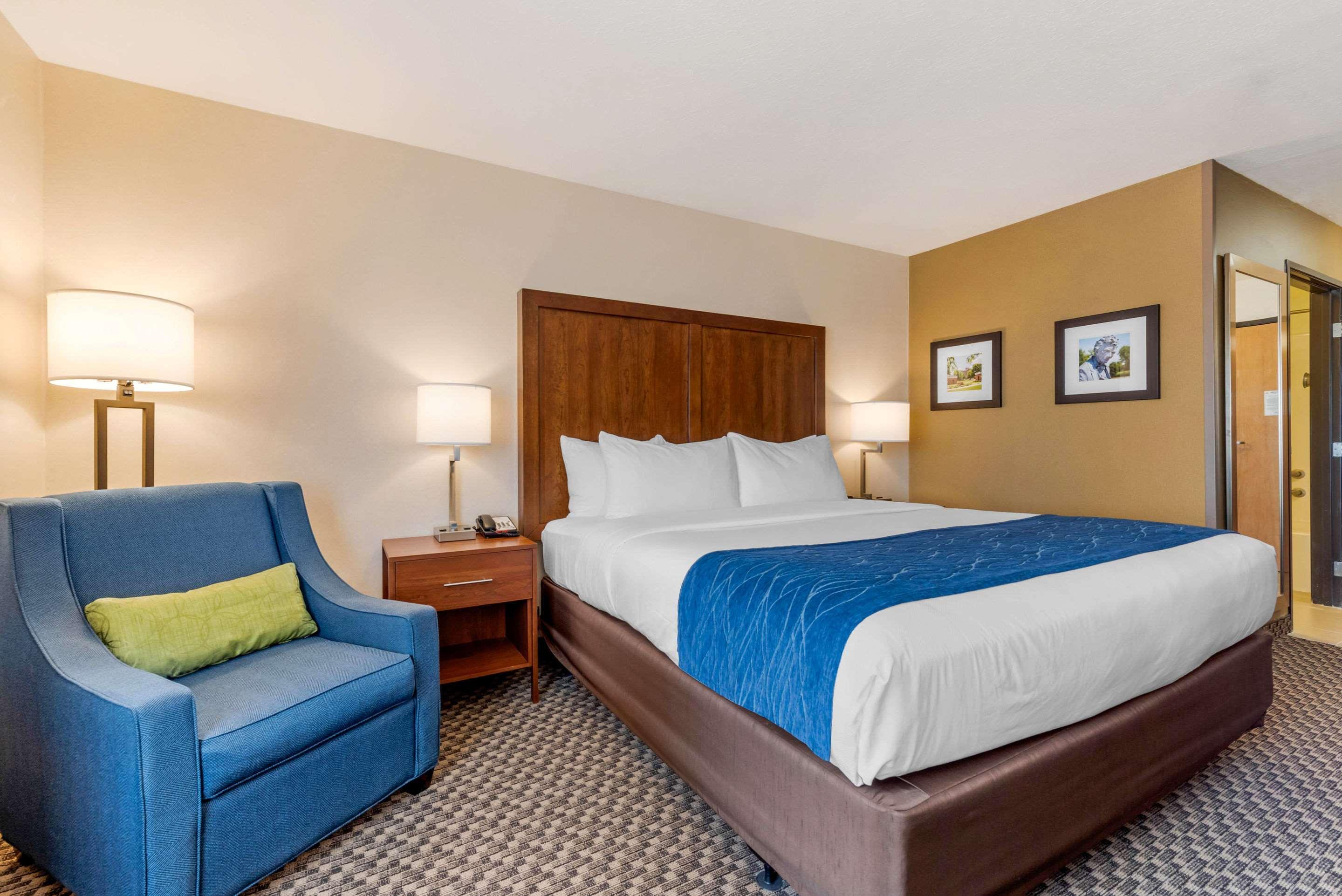Comfort Inn & Suites Near Route 66 Lincoln Exteriör bild