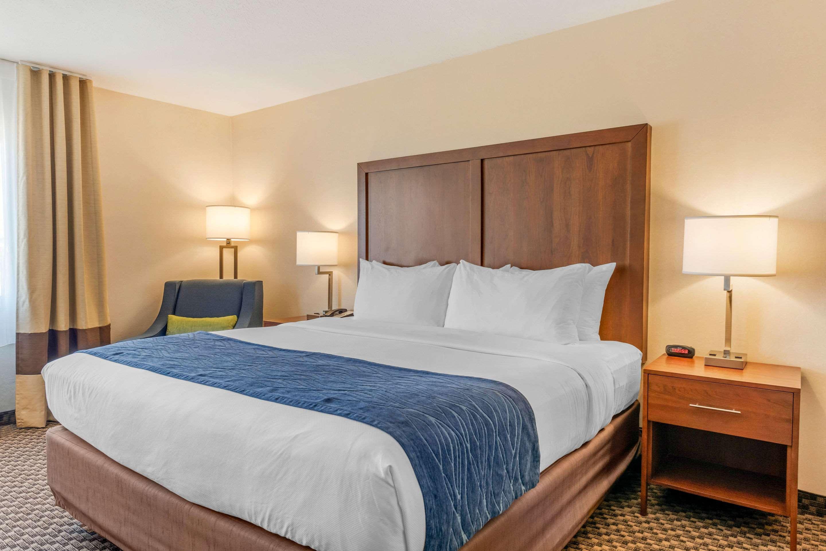 Comfort Inn & Suites Near Route 66 Lincoln Exteriör bild