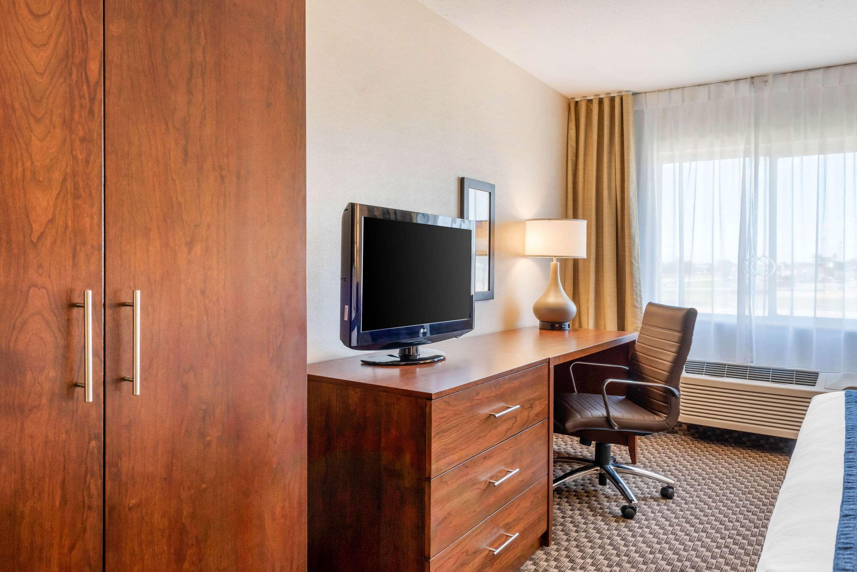 Comfort Inn & Suites Near Route 66 Lincoln Exteriör bild